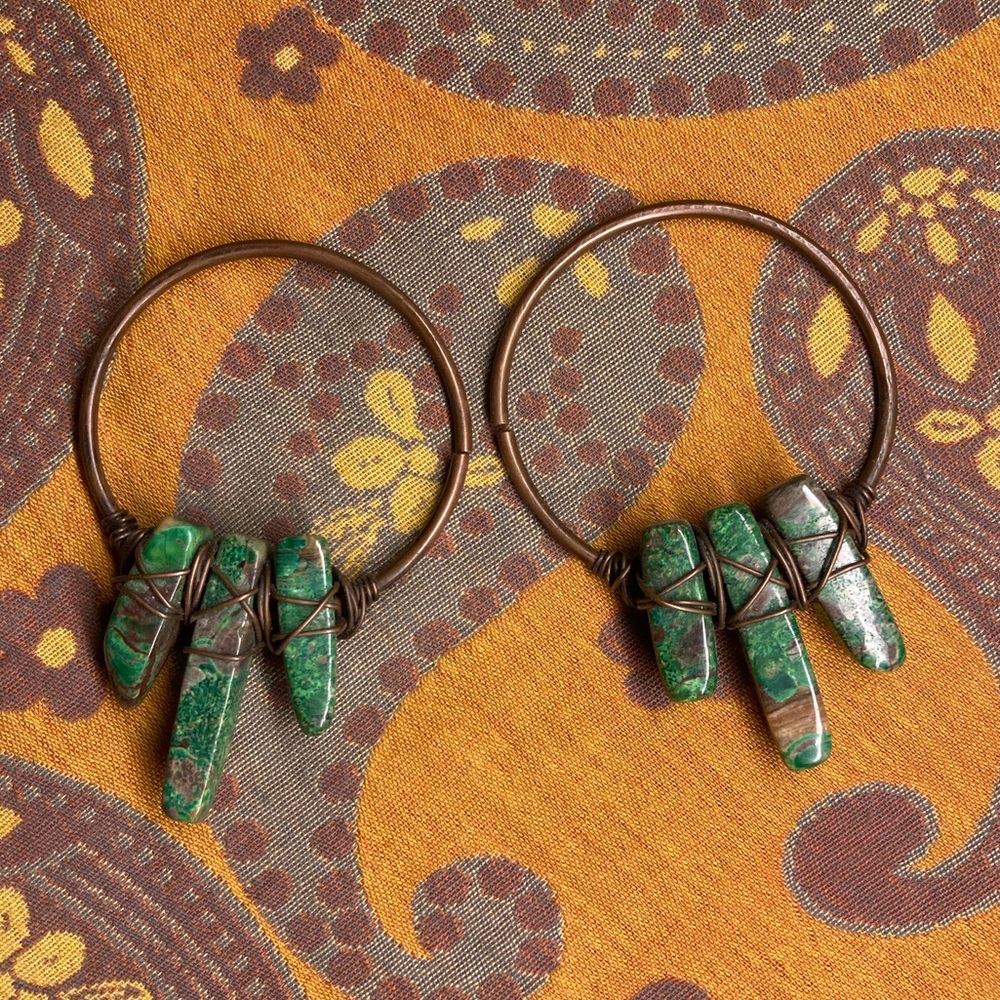 Emerald Green Piryte Hoop ear weights - Picture 4 of 4